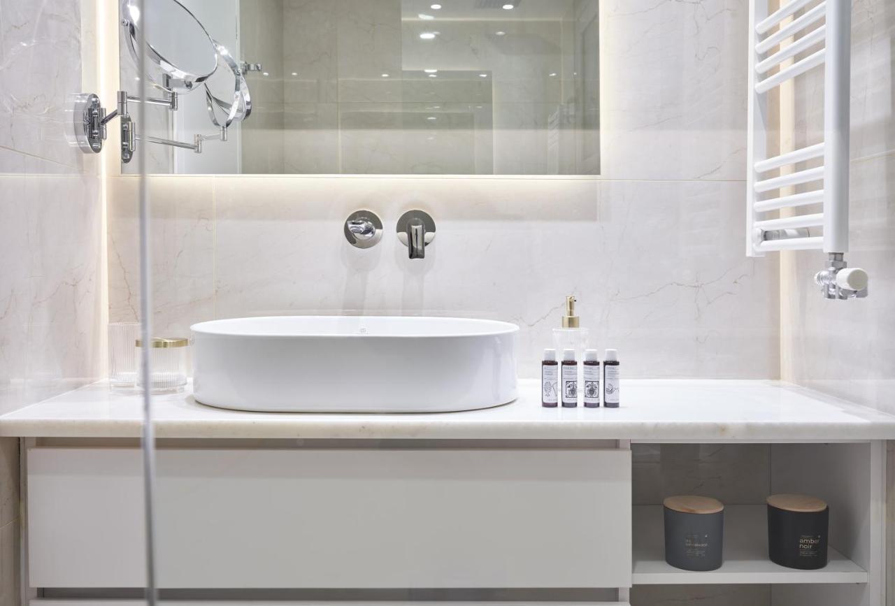 Urban Heights 3Bd Apt, Next To Hilton 아테네 외부 사진