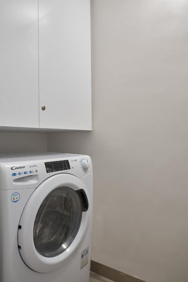 Urban Heights 3Bd Apt, Next To Hilton 아테네 외부 사진