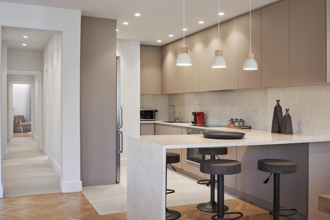 Urban Heights 3Bd Apt, Next To Hilton 아테네 외부 사진